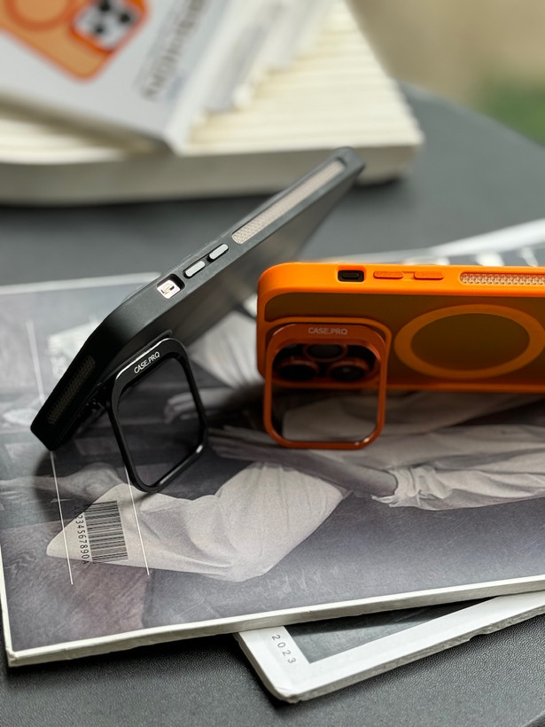 گارد Matte CasePro Lens with MagSafe استند شو با لنز رینگی