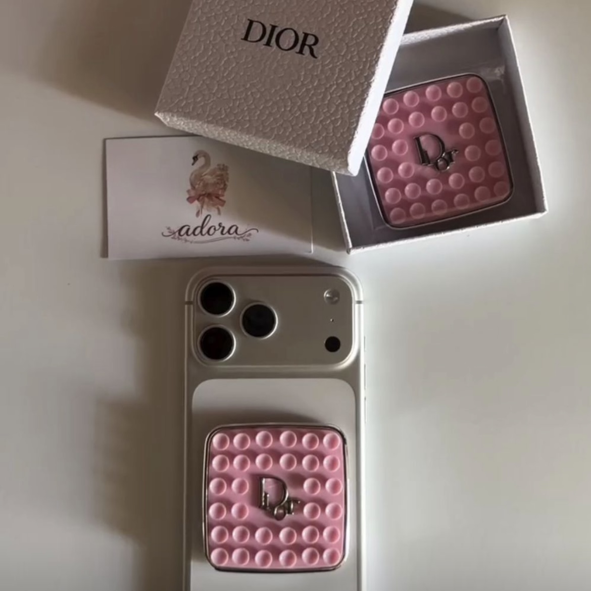 چسبونکی DIOR همراه با جعبه