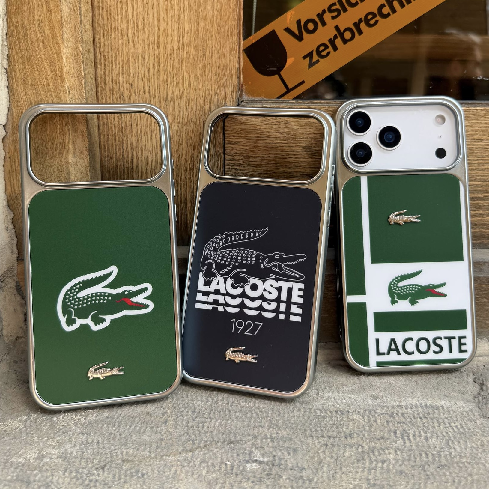 قاب lacoste case