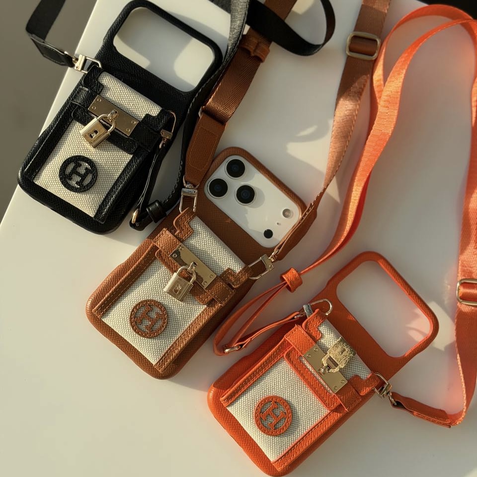 قاب hermes lock