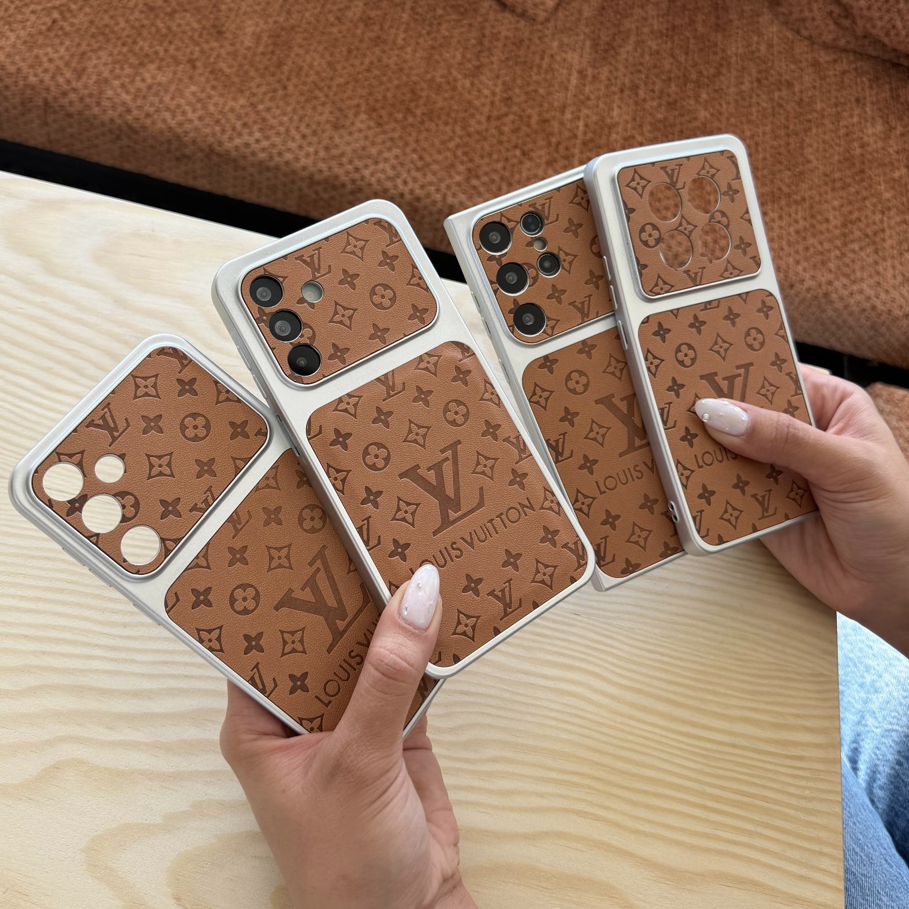 قاب LV android